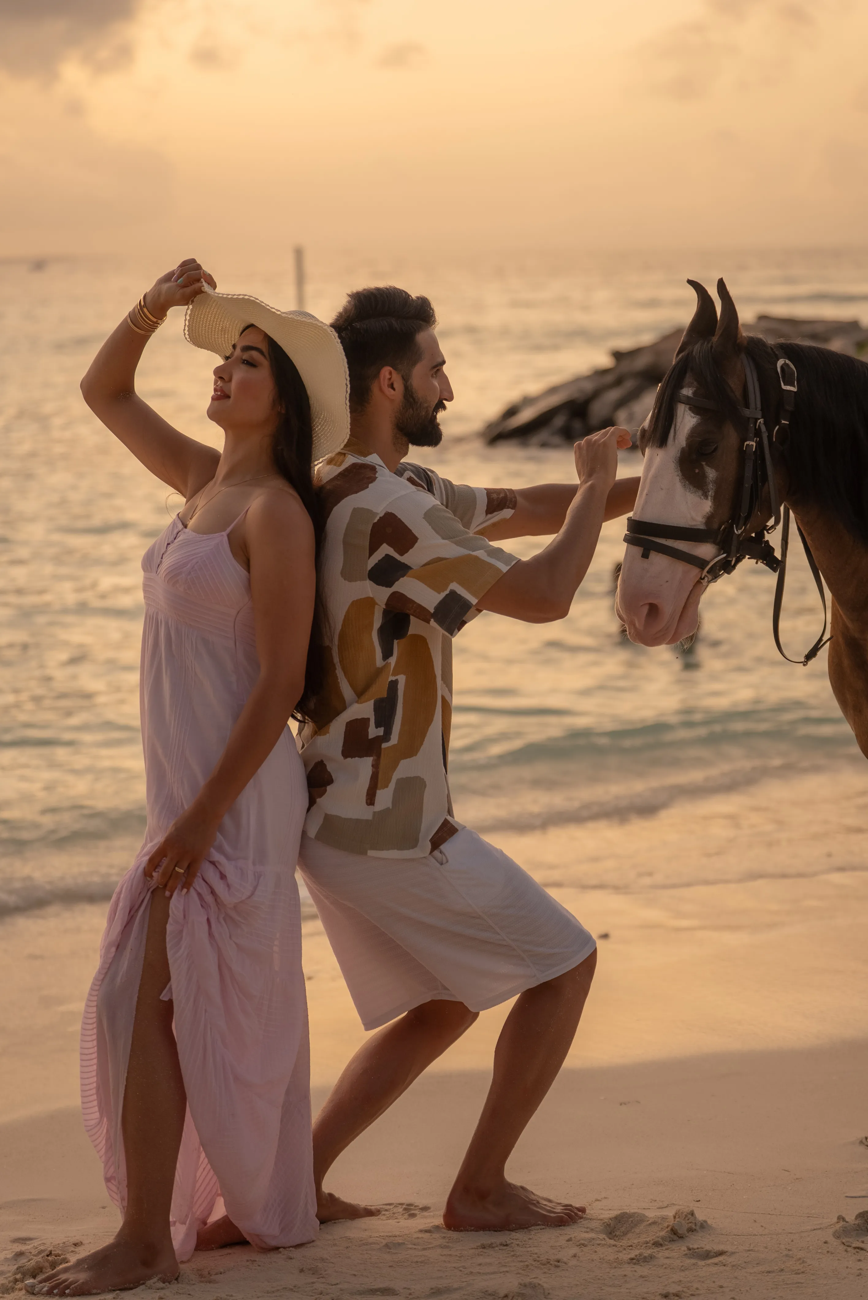 Конные прогулки на рассвете и закате на Мальдивах